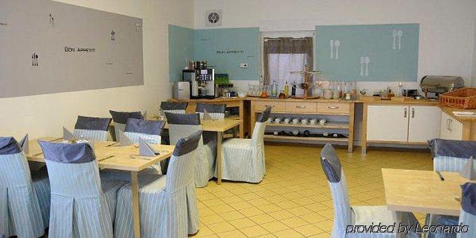 Stadthotel Marburg Ресторан фото